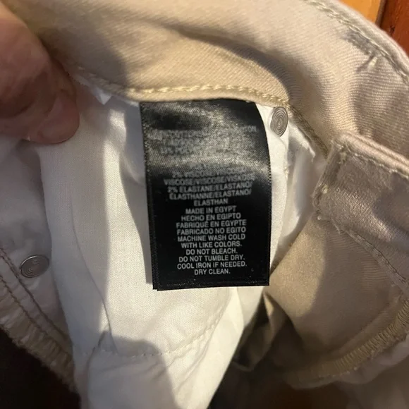 Jones New York Lexington Cuffed Capris - Picture 4 of 6